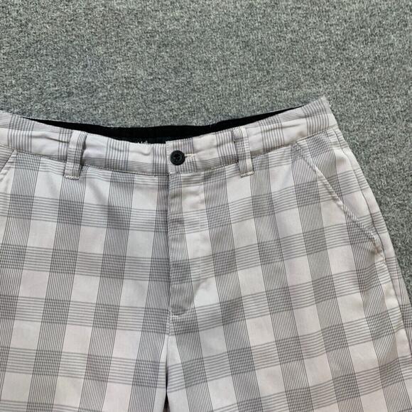 Travis Mathew Shorts Mens 32 Cool Grey Houndstooth Plaid Performance Rayon Blend - Picture 3 of 13